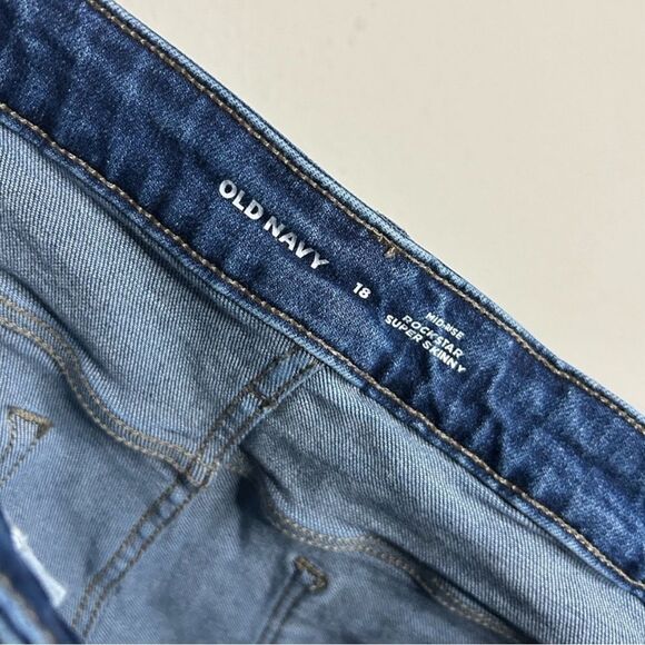 Old Navy Mid Rise Rockstar Super Skinny Jean Size 18 - Picture 11 of 12